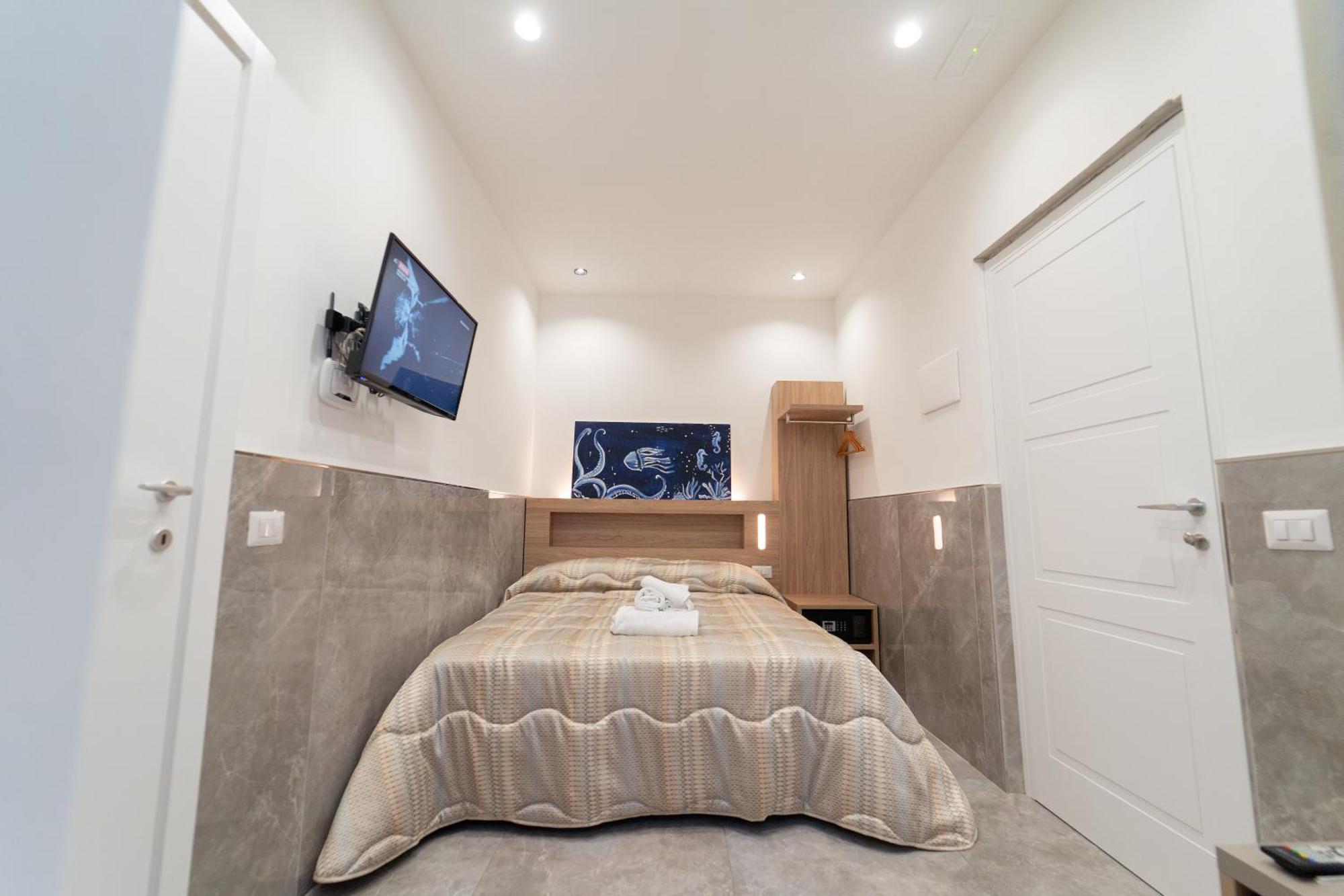 Le 4 Stagioni Dante H Centro, By Clapa Group Affittacamere 2*